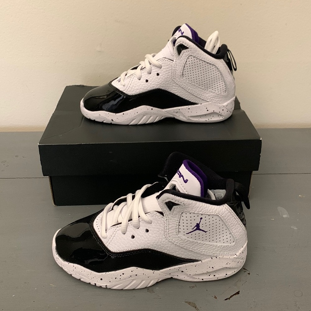 NEW Jordan B’Loyal (PS) Black/White/Purple Size 11C